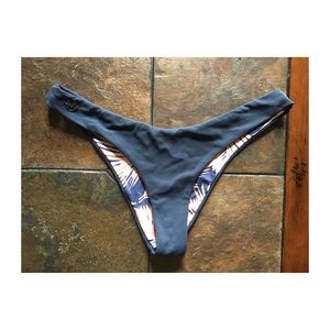 [maaji] 🌊 stargazer cascade reversible bottoms